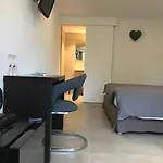 Apartahotel Résidence Les Cigales 3*