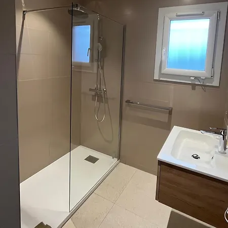 Les Cigales Hotel apartamentowy 3*