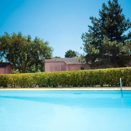 Les Cigales Hotel apartamentowy 3*