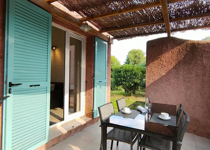 Les Cigales Porto-Vecchio (Corsica)