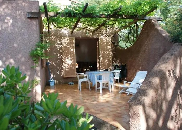 Aparthotel Les Cigales 3*