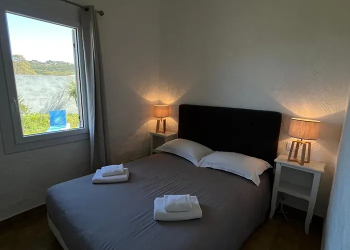 Les Cigales Aparthotel 3*