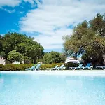 Les Cigales Aparthotel 3*