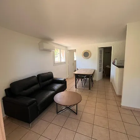Résidence Les Cigales 3*