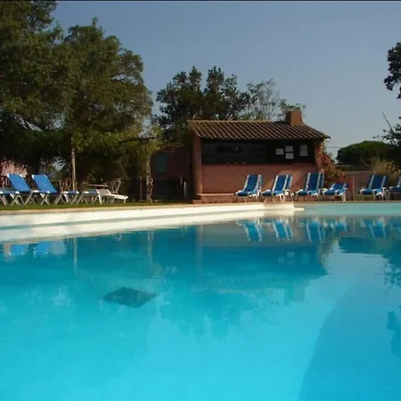 Les Cigales 3*
