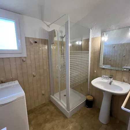 Aparthotel Les Cigales 3*